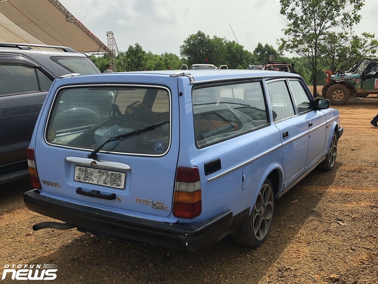 Hàng hiếm Volvo 240GL wagon hơn 40 năm tuổi tại Việt Nam