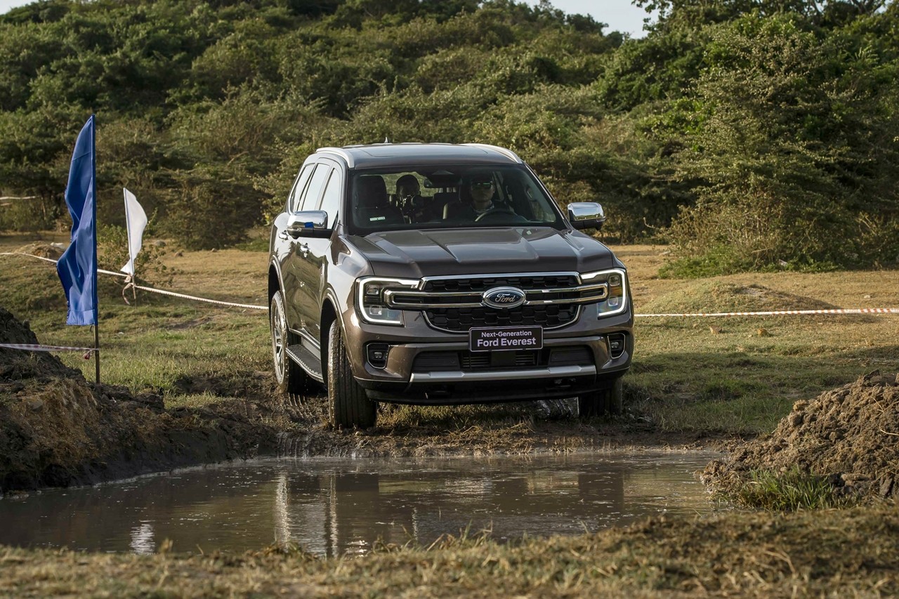 Cảm giác lái Ford Everest 2022 như thế nào?