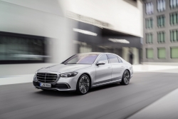 Mercedes-Benz S-class 2022 ra mắt, nhập khẩu từ Đức với giá 5,2 tỷ đồng